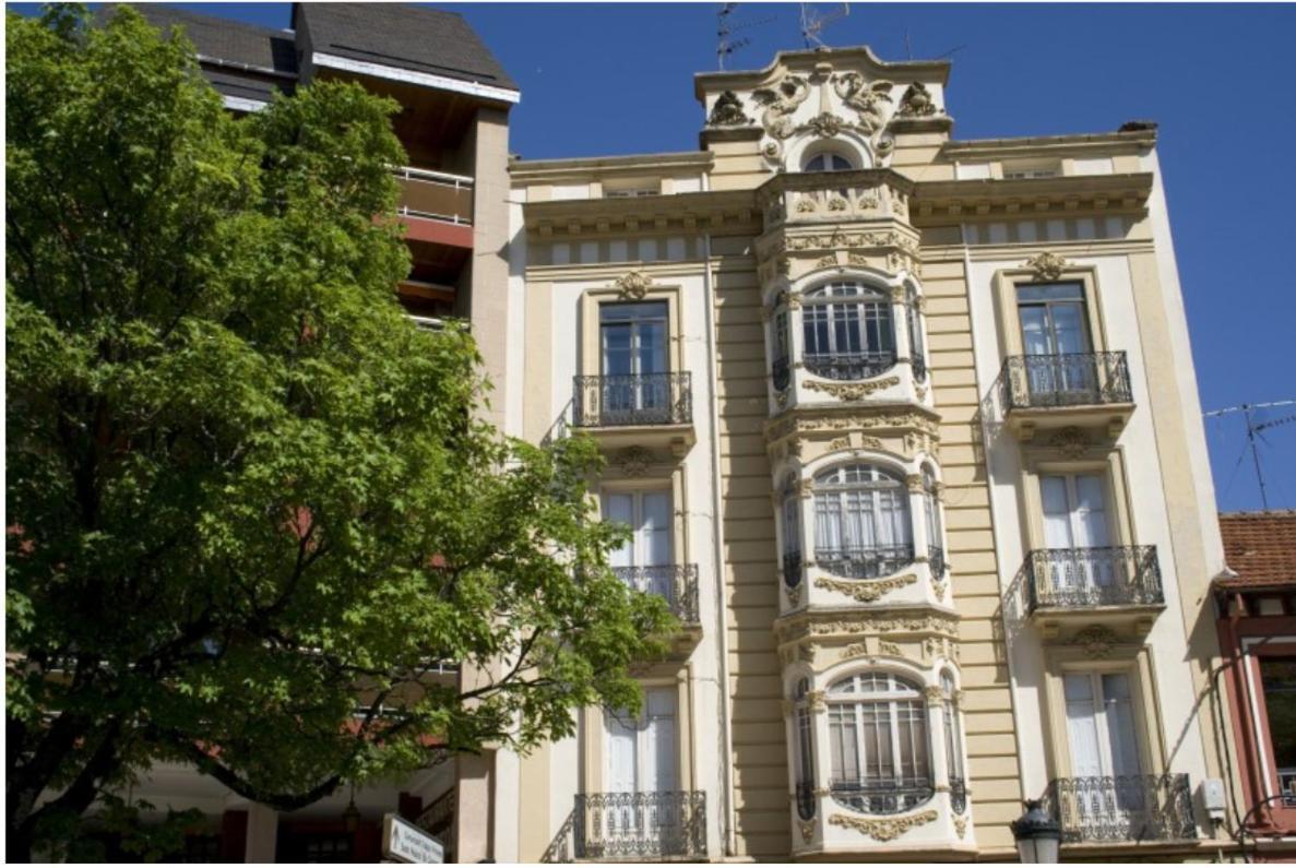 Апартаменты Casa Oroela Хака Экстерьер фото